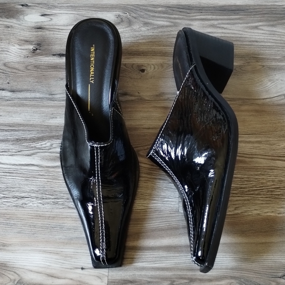 INTENTIONALLY BLANK Lala Mule Black Patent Leather Women's Size 9 - Picture 2 of 6